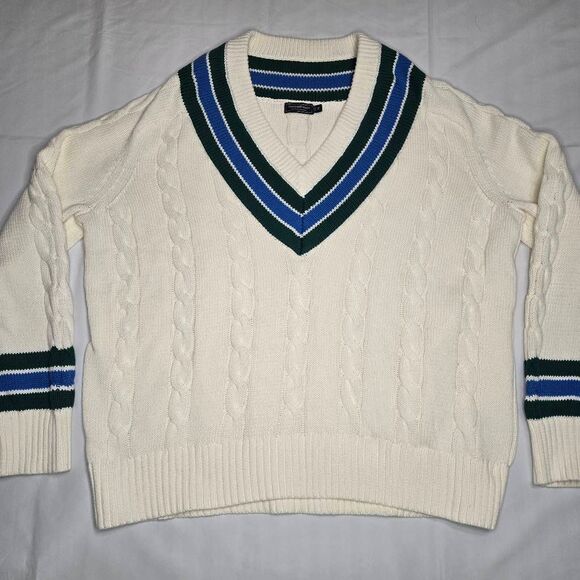 Vineyard Vines Cream V-Neck Sweater with Green and Blue Accents - Picture 1 of 6